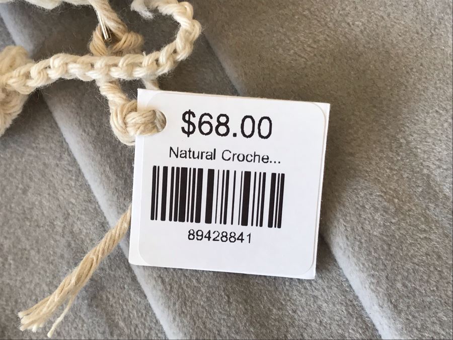 Set Of (4) White Crochet Throw Pillows 16W Retails $272 [Photo 7]