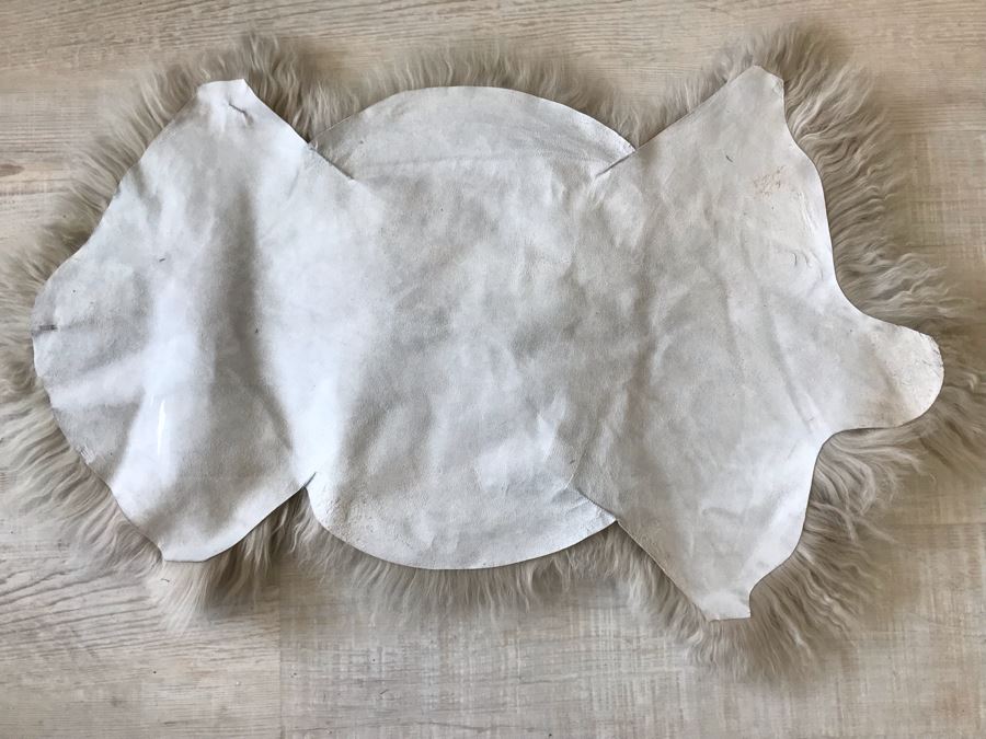 Sheepskin Throw Rug 43 X 24 [Photo 4]