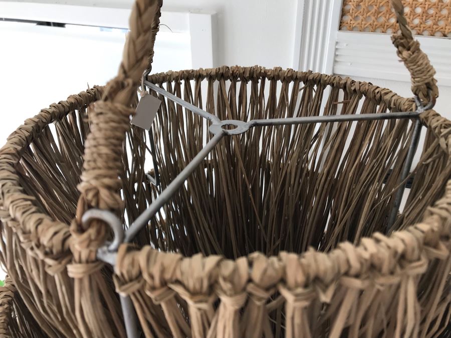 Mendong Grass Hanging Light Fixture 16W X 48H Retails $169 [Photo 6]