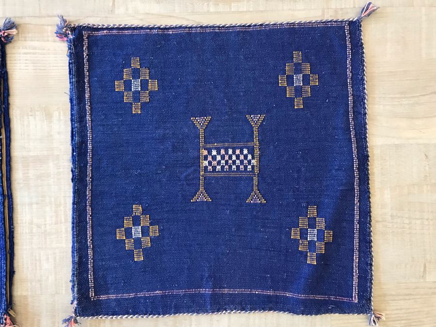 (4) Moroccan Sabra Cactus Silk Pillow Covers Accent Throws Apx 20 X 20 Retails $300 [Photo 4]