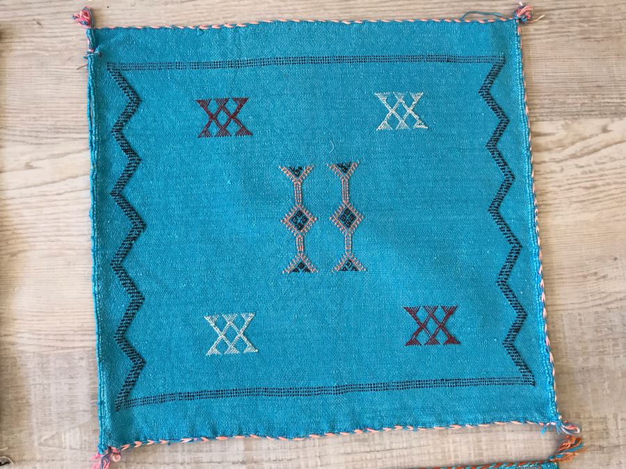 (4) Moroccan Sabra Cactus Silk Pillow Covers Accent Throws Apx 20 X 20 Retails $300 [Photo 6]