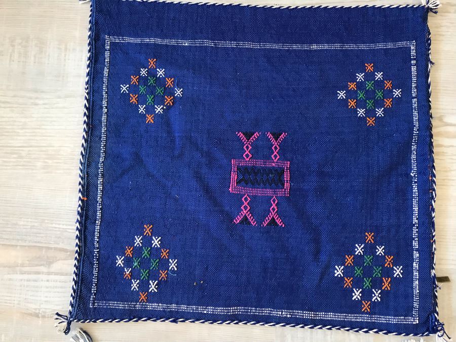 (4) Moroccan Sabra Cactus Silk Pillow Covers Accent Throws Apx 20 X 20 Retails $300 [Photo 3]