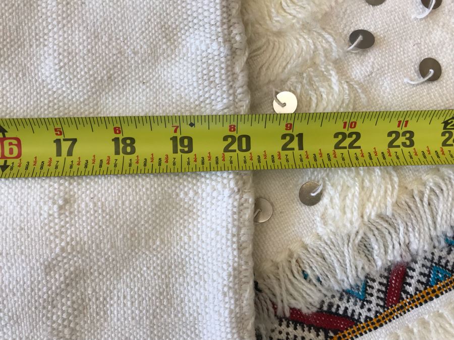 (4) Pillow Covers Accent Throws Apx 20 X 20 [Photo 6]