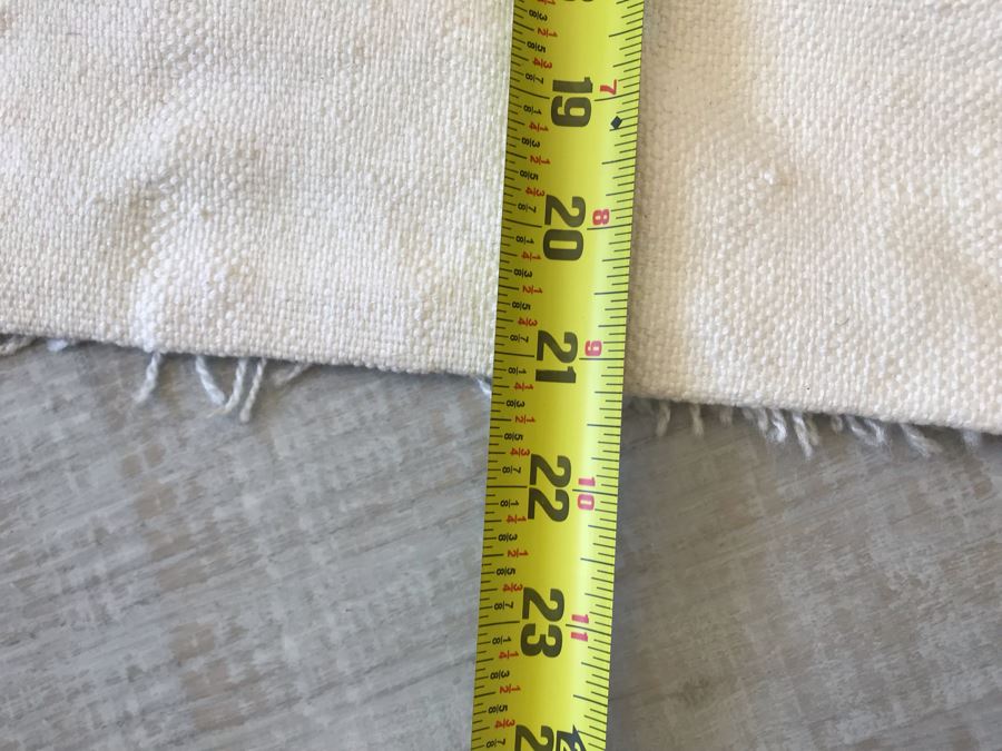 (4) Pillow Covers Accent Throws Apx 20 X 20 [Photo 7]