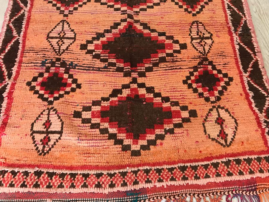 PAOLA Vintage Moroccan Runner 5' 3' X 4' Retails $875 [Photo 10]