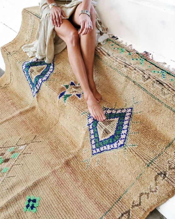 VIOLETTE Vintage Moroccan Rug 73.5' X 142' Retails $2,550 [Photo 3]