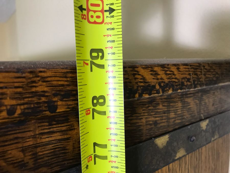 Striking Globe Wernicke Antique Tiger Oak Sectional Bookcase With (5) Bookcases, Base And Top 34W X 12D X 79H (Photo Shows Front / Side View) [Photo 29]