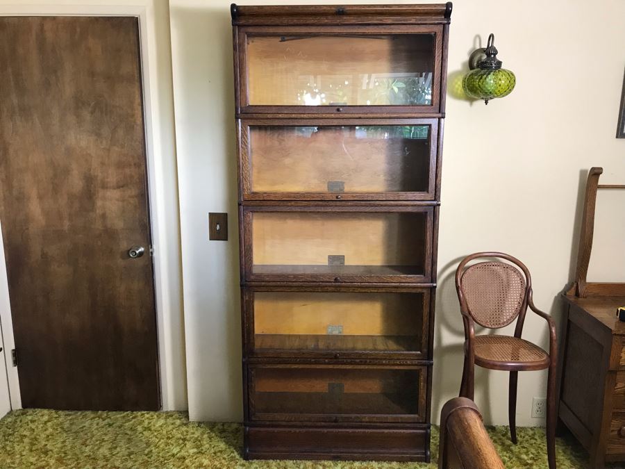 Striking Globe Wernicke Antique Tiger Oak Sectional Bookcase With (5) Bookcases, Base And Top 34W X 12D X 79H (Photo Shows Front / Side View) [Photo 5]