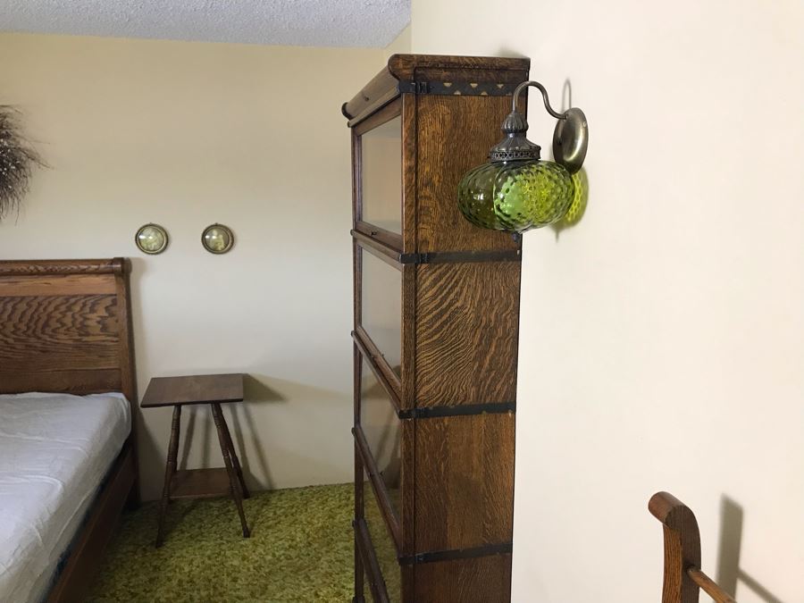 Striking Globe Wernicke Antique Tiger Oak Sectional Bookcase With (5) Bookcases, Base And Top 34W X 12D X 79H (Photo Shows Front / Side View) [Photo 9]