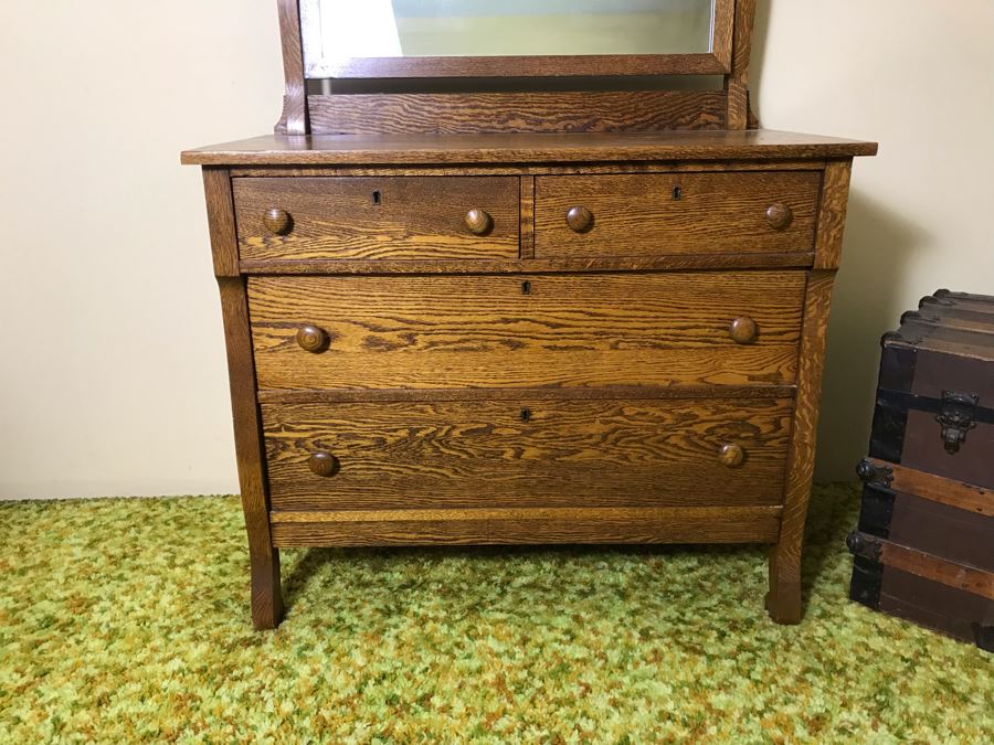 Antique Tiger Oak 4Drawer Dresser With Swivel Mirror 40W X 20D X 63.5H