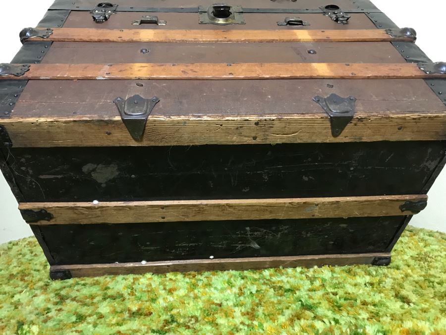 Large Antique Steamer Trunk 31W X 18D X 20H [Photo 12]