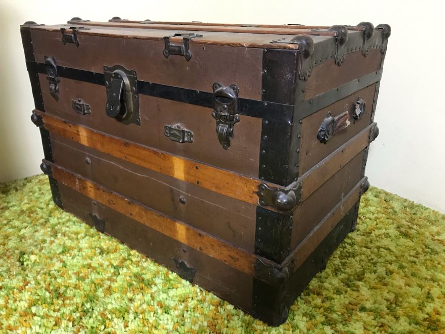 Large Antique Steamer Trunk 31W X 18D X 20H [Photo 7]