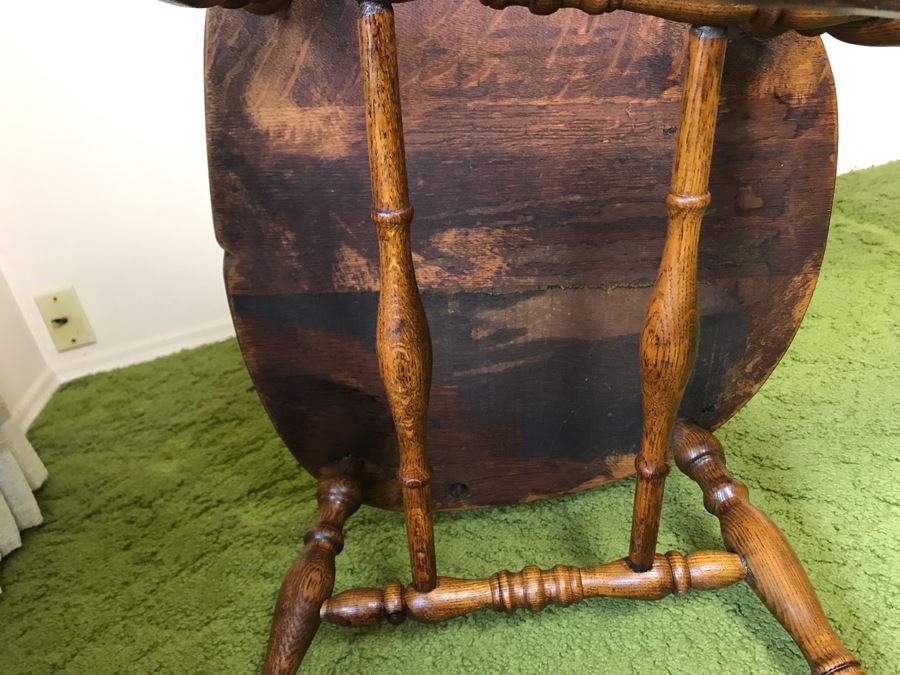 Antique Tiger Oak Rocking Chair 28W X 31D X 40H [Photo 15]