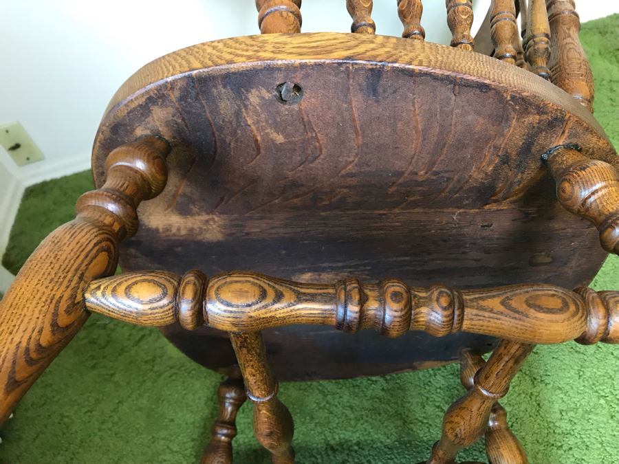 Antique Tiger Oak Rocking Chair 28W X 31D X 40H [Photo 14]