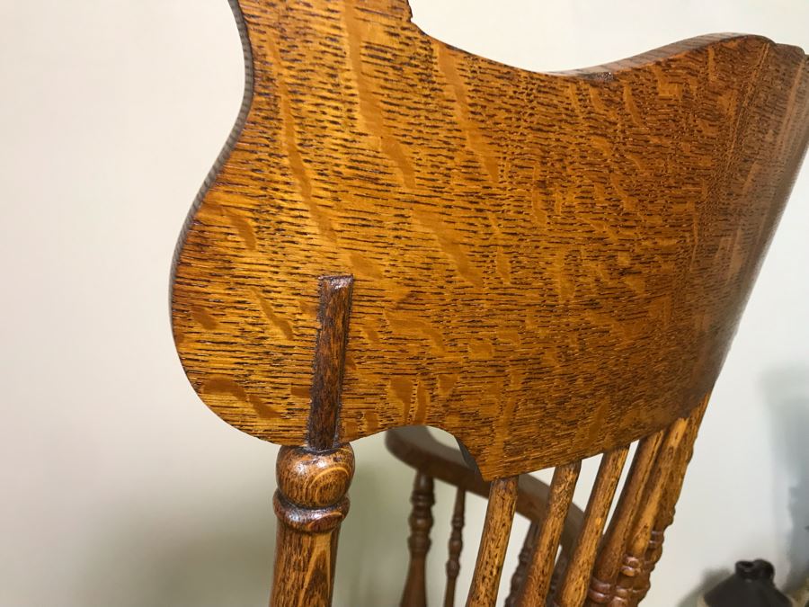 Antique Tiger Oak Rocking Chair 28W X 31D X 40H [Photo 12]