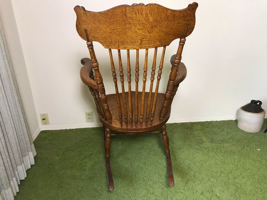 Antique Tiger Oak Rocking Chair 28W X 31D X 40H [Photo 9]