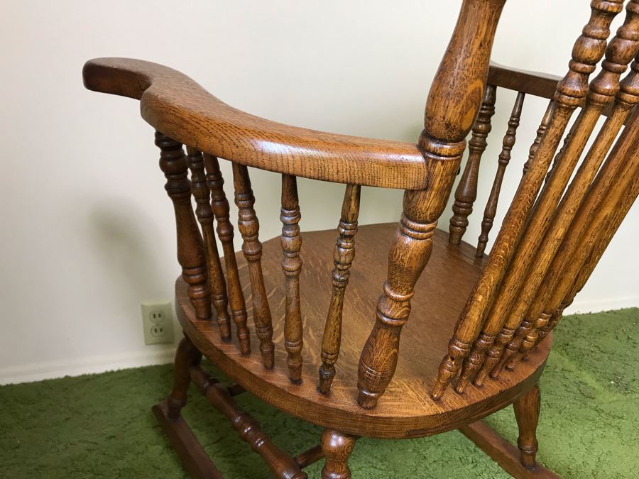 Antique Tiger Oak Rocking Chair 28W X 31D X 40H [Photo 13]