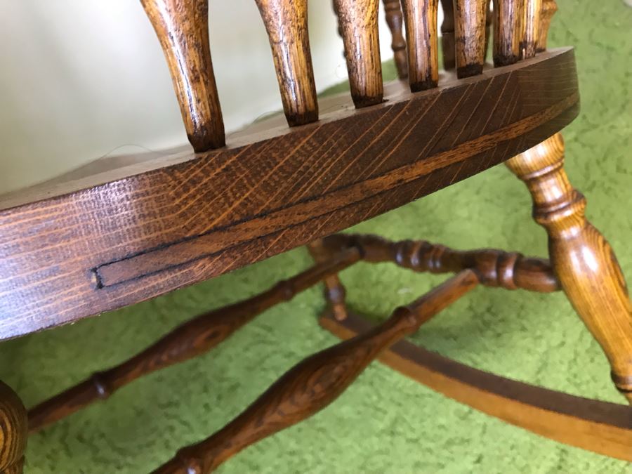 Antique Tiger Oak Rocking Chair 28W X 31D X 40H [Photo 16]