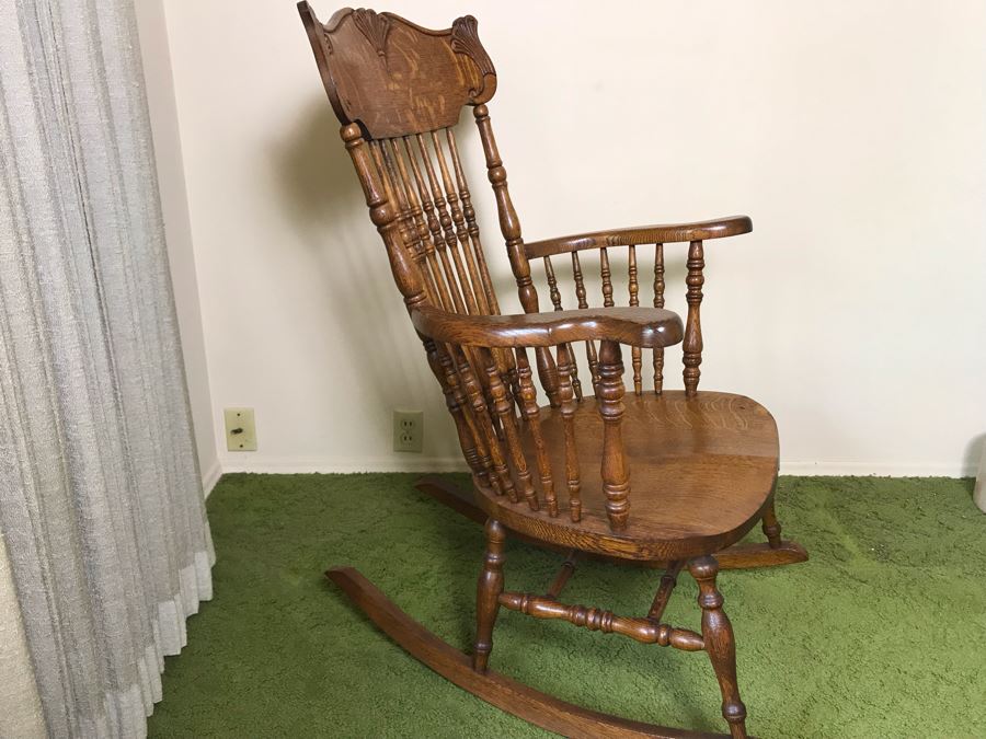 Antique Tiger Oak Rocking Chair 28W X 31D X 40H [Photo 7]
