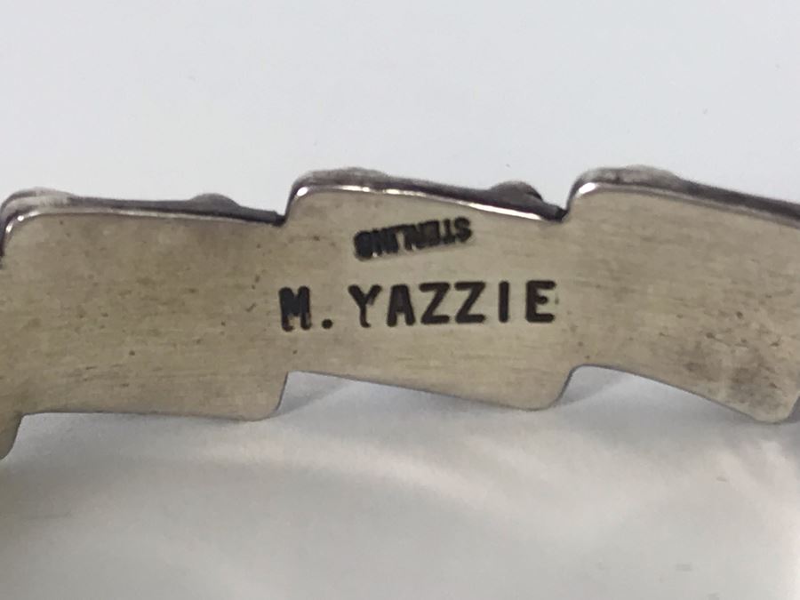 Signed M. Yazzie Sterling Silver Coral Cuff Bracelet 28.4g [Photo 11]