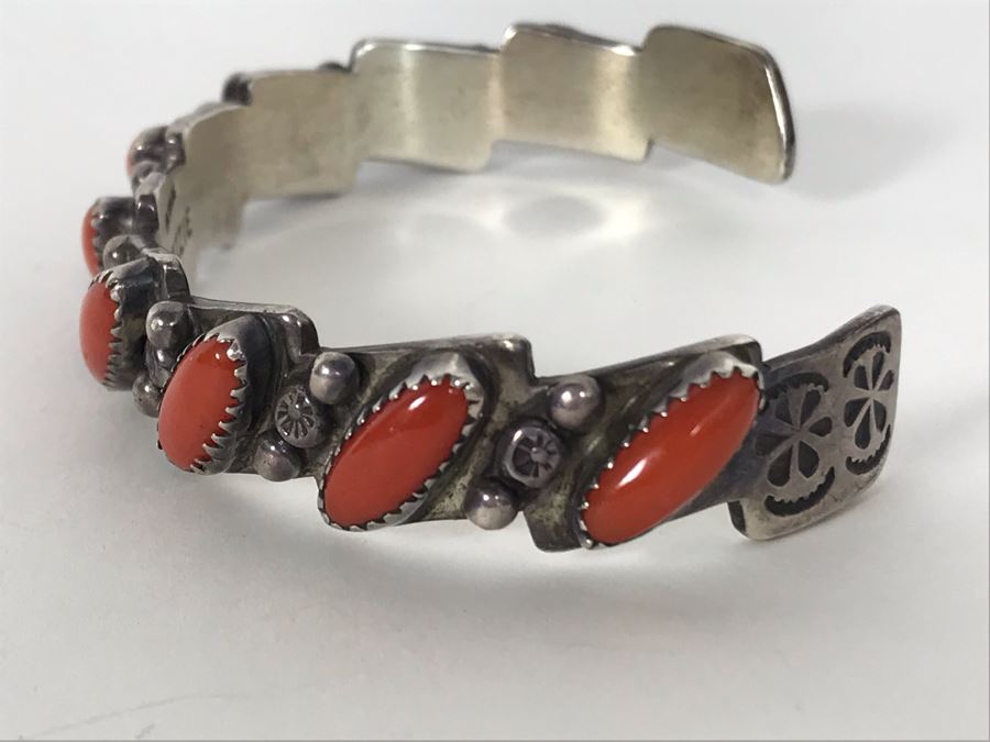 Signed M. Yazzie Sterling Silver Coral Cuff Bracelet 28.4g [Photo 7]