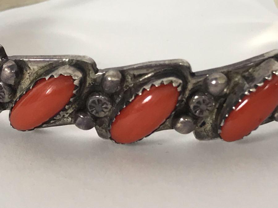Signed M. Yazzie Sterling Silver Coral Cuff Bracelet 28.4g [Photo 4]