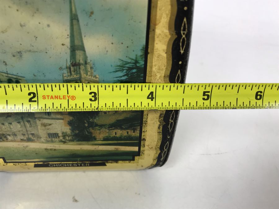 Pair Of Vintage English Tins [Photo 19]