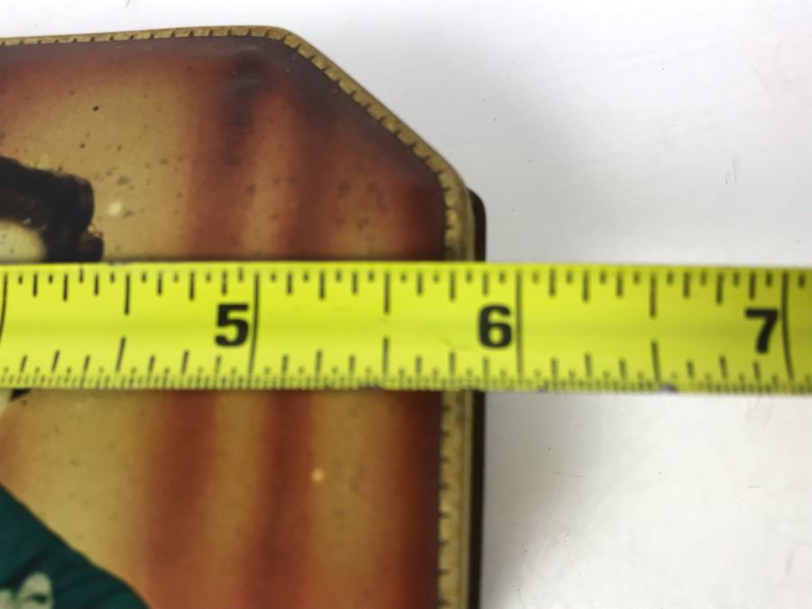 Pair Of Vintage English Tins [Photo 15]