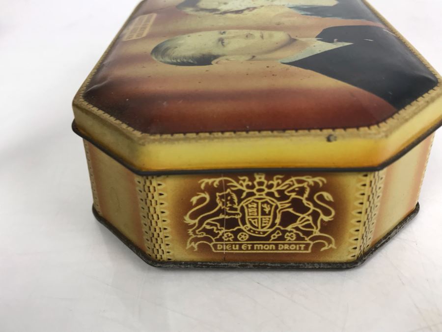 Pair Of Vintage English Tins [Photo 17]