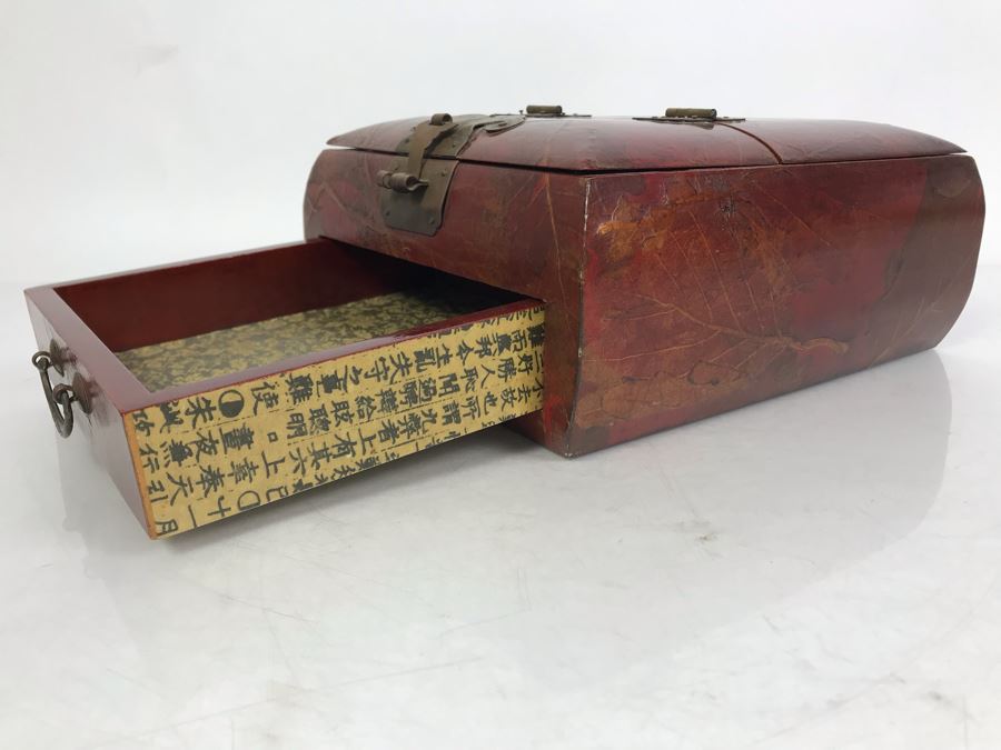 Vintage Asian Wooden Lacquer Jewelry Storage Travel Box With Real Inlaid Lacquer Leaves And Hinged Stand Up Mirror With Drawer Brass Hardware 9W X 10.5D X 4.5H - See Photos [Photo 20]