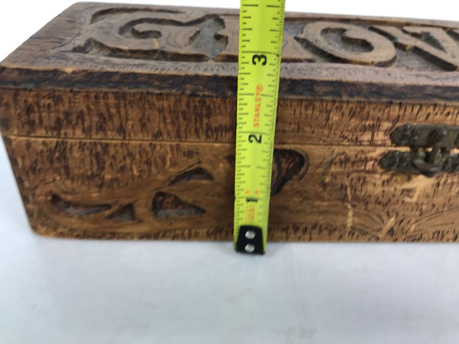 Antique 1910 Flemish Art Co Pyrography Burnt Wooden Box With Pair Of Leather Gloves 11.5W X 4D X 2.75H [Photo 19]