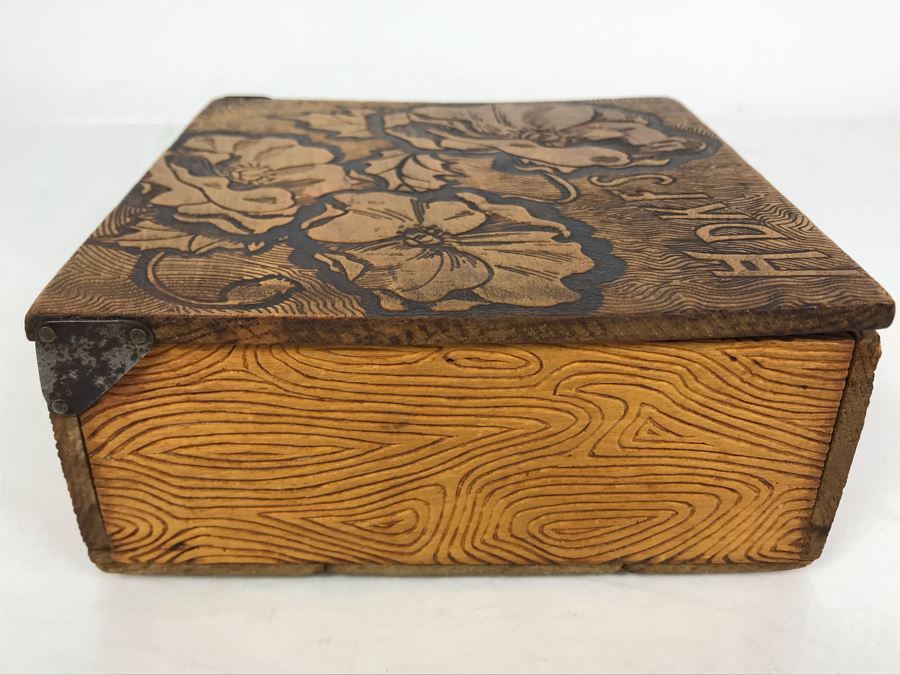 Antique Signed HDKFS Pyrography Burnt Wooden Hankie Box With Vintage Handkerchiefs Flemish Art 6W X 6D X 2H [Photo 6]