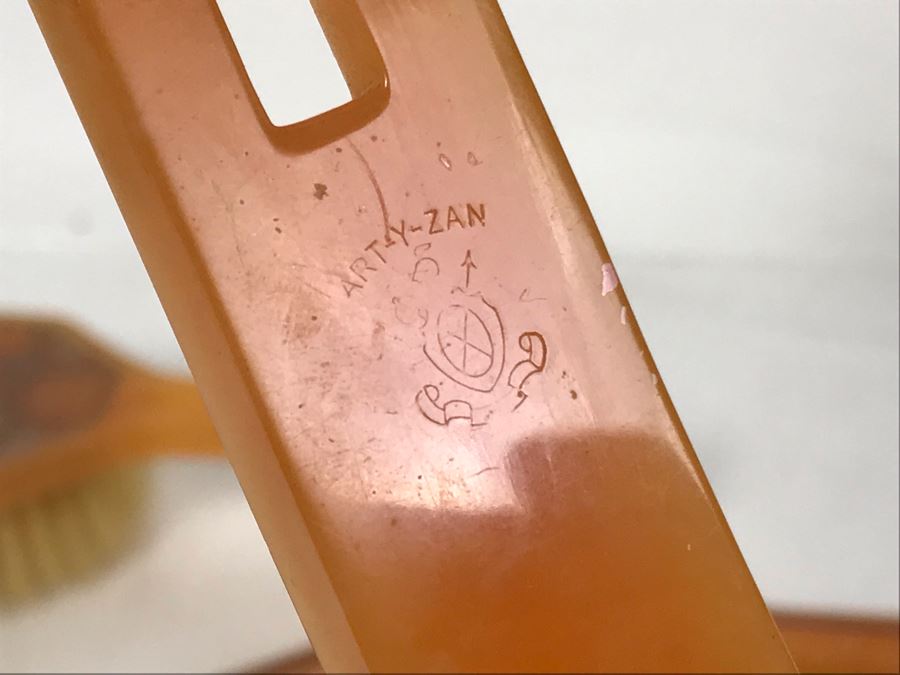 Vintage Art Deco Art-Y-Zan Vanity Set 11 Pieces (Comb And Shoehorn May Be Different Brand) [Photo 23]