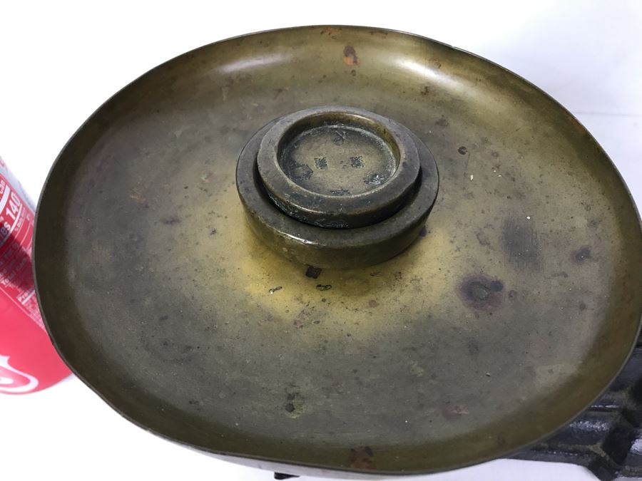 Antique English Cast Iron W & T Avery 4lb Scale With Pair Of English Measuring Weights 14W X 4D X 9H [Photo 8]
