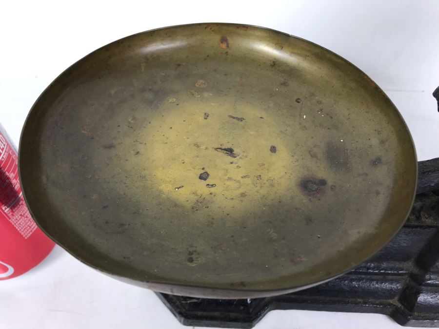 Antique English Cast Iron W & T Avery 4lb Scale With Pair Of English Measuring Weights 14W X 4D X 9H [Photo 9]