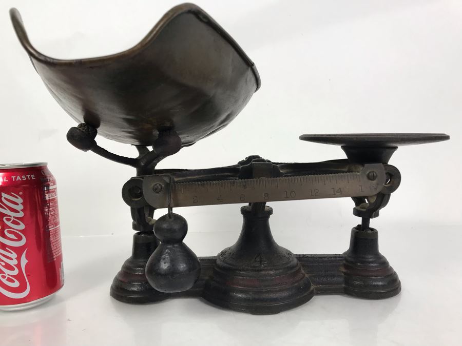 Antique Cast Iron Scale 14W X 12D X 9H [Photo 2]