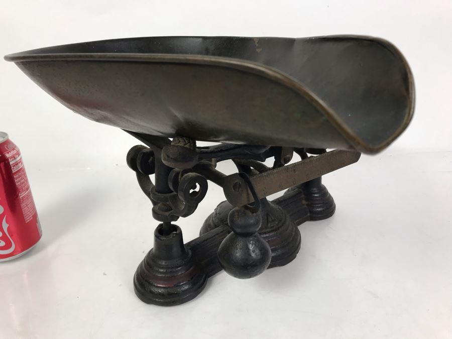Antique Cast Iron Scale 14W X 12D X 9H [Photo 10]
