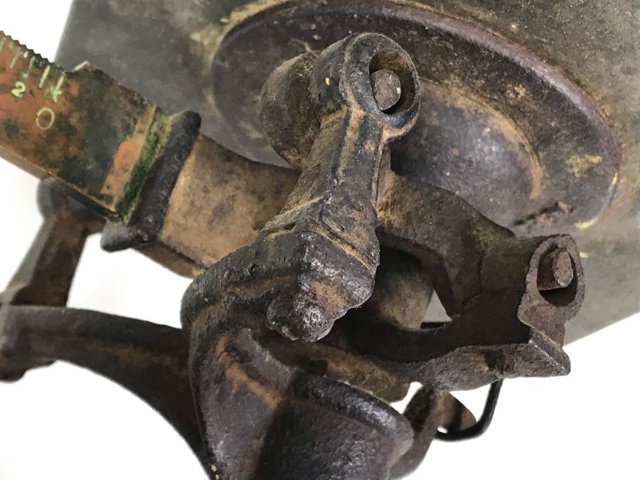 Antique Fairbanks Cast Iron Claw Foot Postal Scale Property Of U. S. P. O. Dept. Three Toed 17W X 9D X 7H [Photo 17]