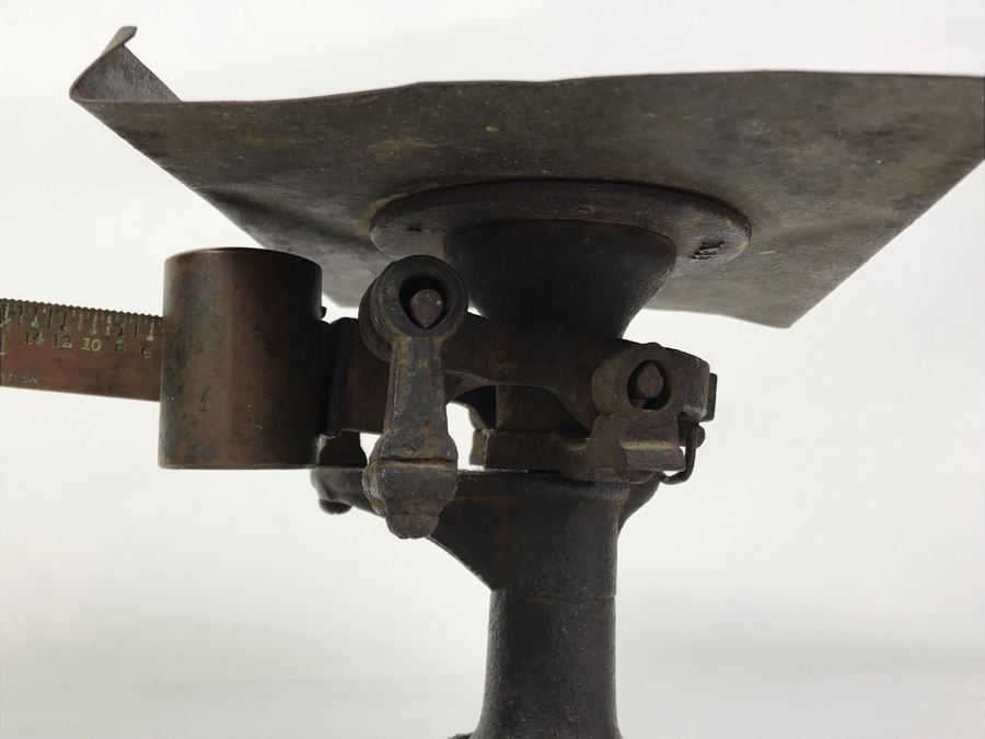 Antique Fairbanks Cast Iron Claw Foot Postal Scale Property Of U. S. P. O. Dept. Three Toed 17W X 9D X 7H [Photo 11]