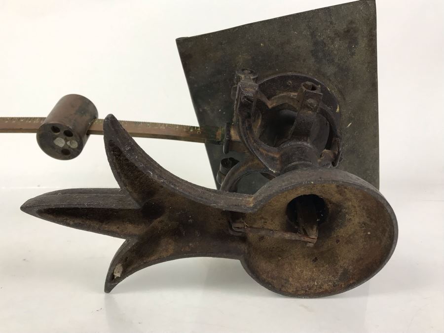 Antique Fairbanks Cast Iron Claw Foot Postal Scale Property Of U. S. P. O. Dept. Three Toed 17W X 9D X 7H [Photo 15]