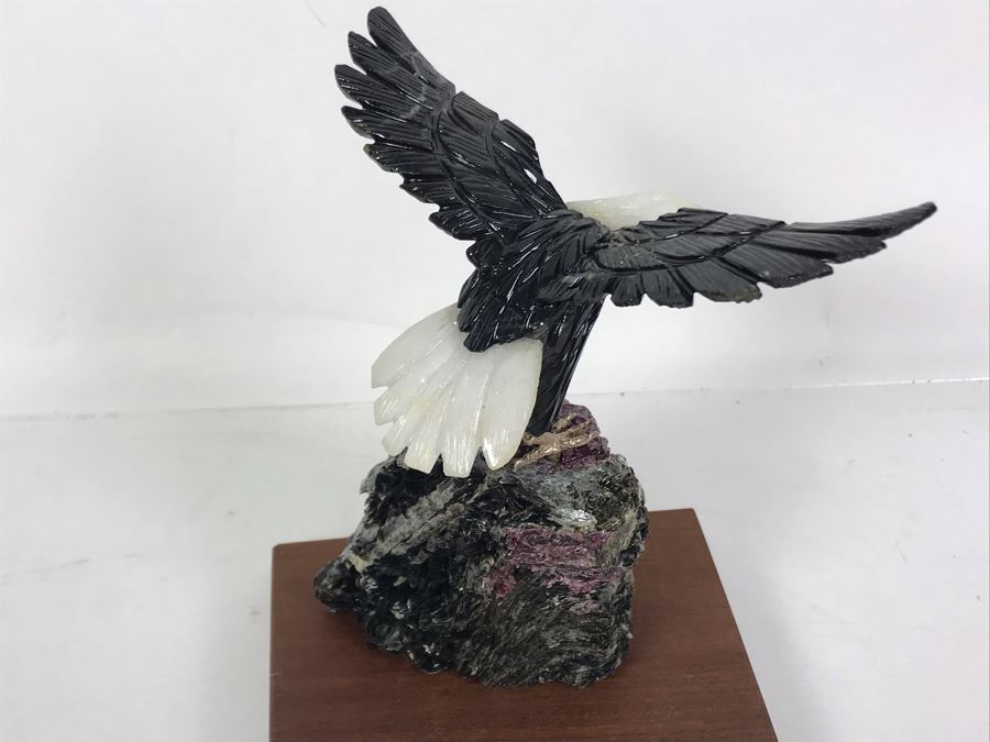 Bald Eagle Bird Figurine Hand-Carved In Semi-Precious Stones With Wooden Stand 5 X 4.5 X 7H [Photo 11]