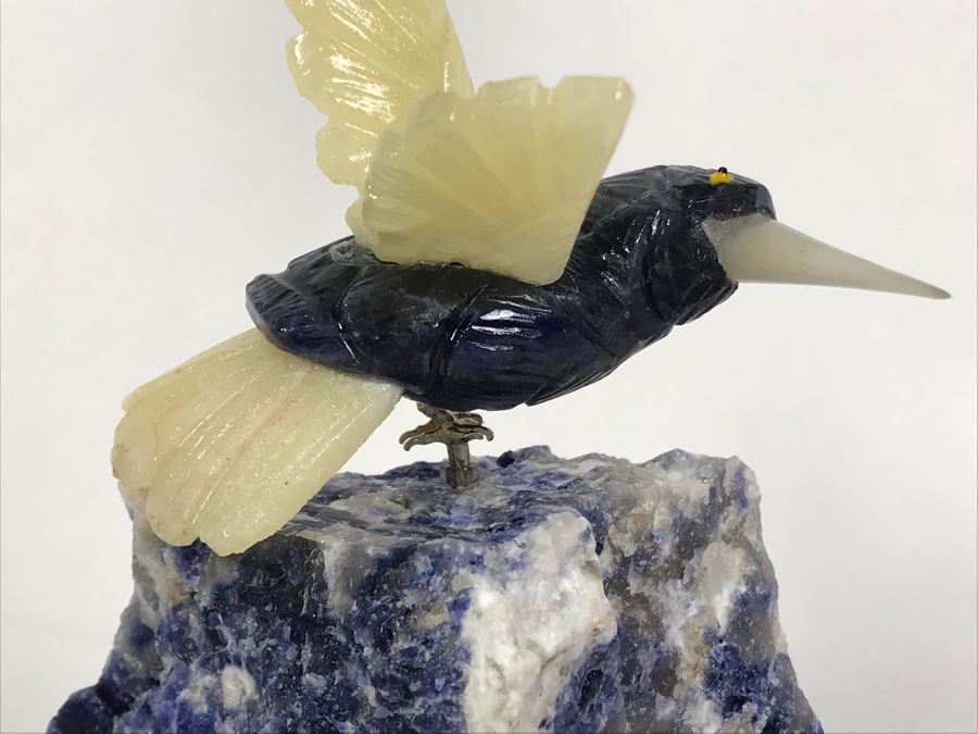 Hummingbird Figurine Hand-Carved In Semi-Precious Stones With Wooden Stand 3.5 X 3.5 X 5.5H [Photo 4]