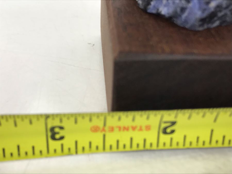 Bird Figurine Hand-Carved In Semi-Precious Stones With Wooden Stand 2.5 X 2.5 X 4.5H [Photo 12]