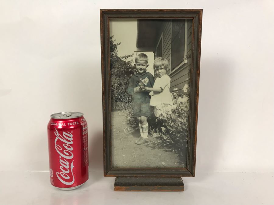 Vintage Wooden Picture Frame With Built In Stand And B&W Kids Photo 6 X 11.5