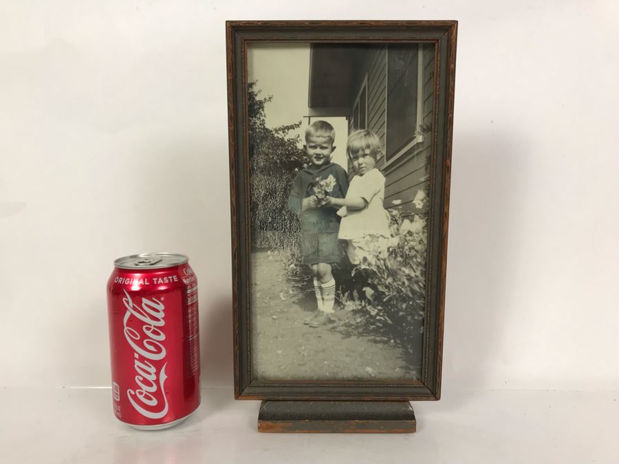 Vintage Wooden Picture Frame With Built In Stand And B&W Kids Photo 6 X 11.5 [Photo 1]