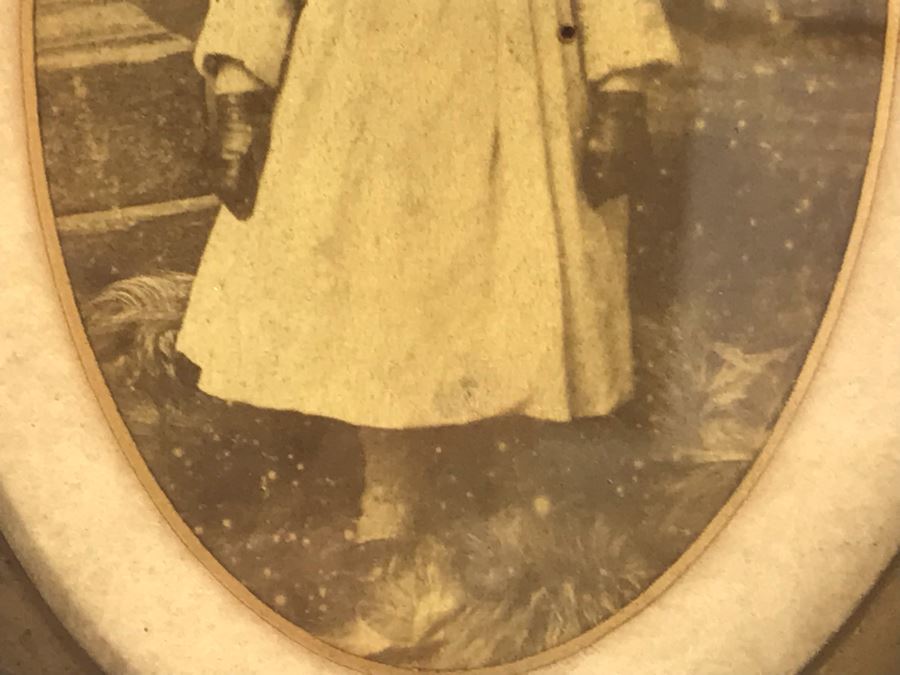 Set Of (3) Vintage Oval Framed B&W Children Photographs Each 5.5 X 7.5 [Photo 9]