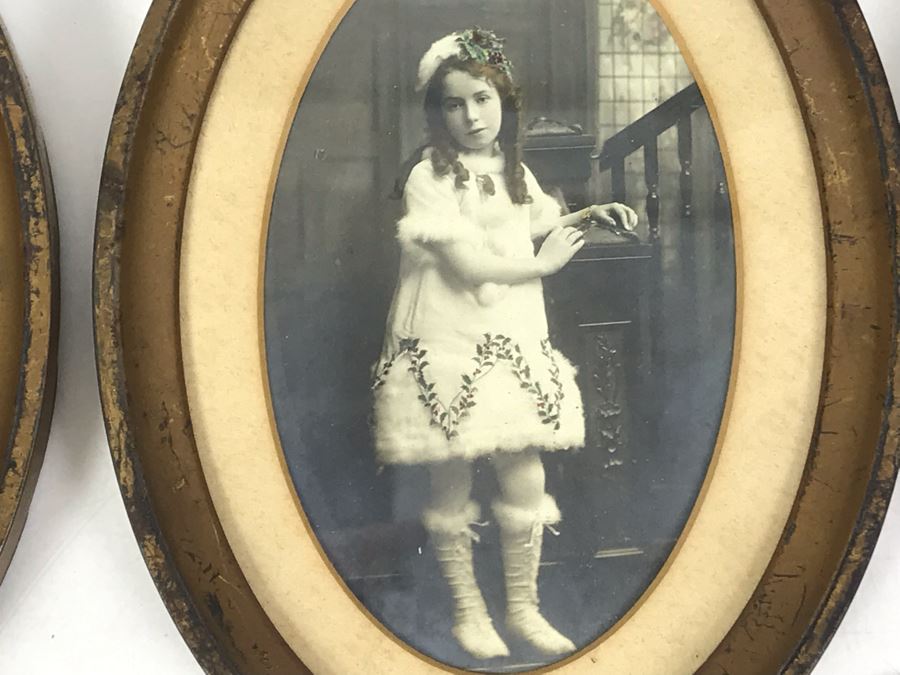 Set Of (3) Vintage Oval Framed B&W Children Photographs Each 5.5 X 7.5 [Photo 2]