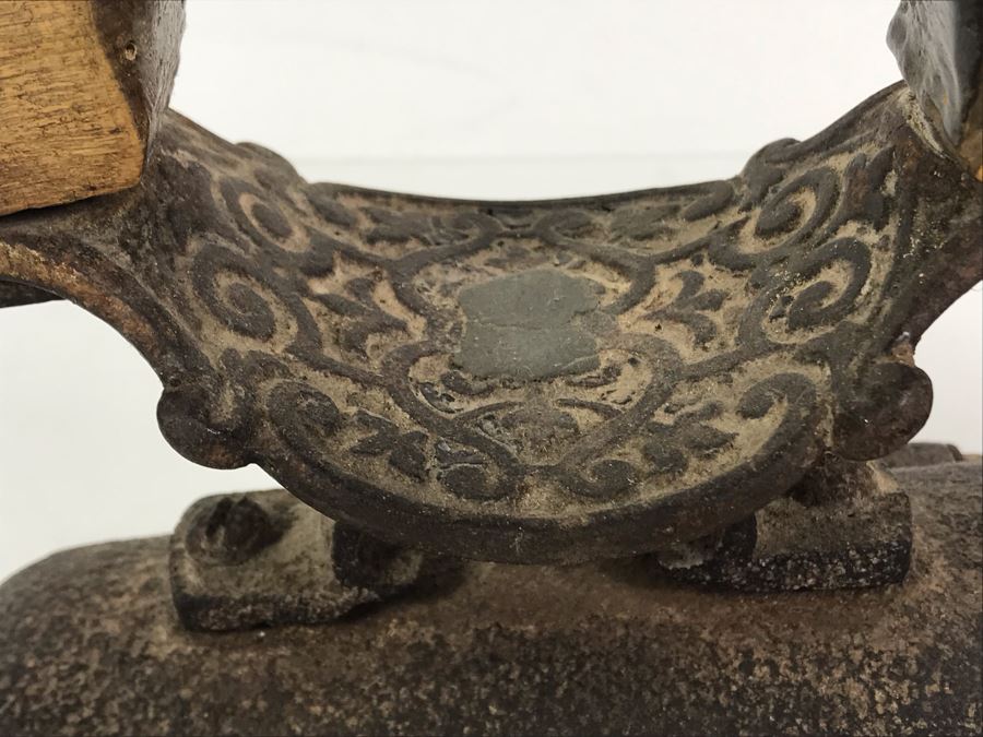 Antique Cast Iron Iron With Wooden Handle [Photo 3]