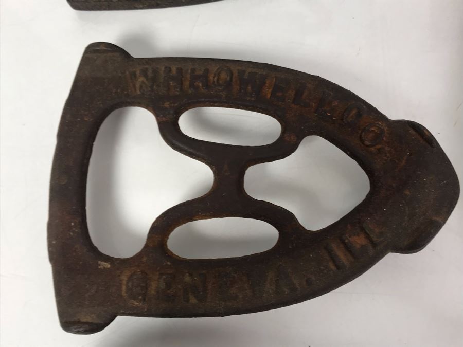 Collection Of (7) Antique Cast Iron Irons And (4) Antique Iron Trivets [Photo 9]