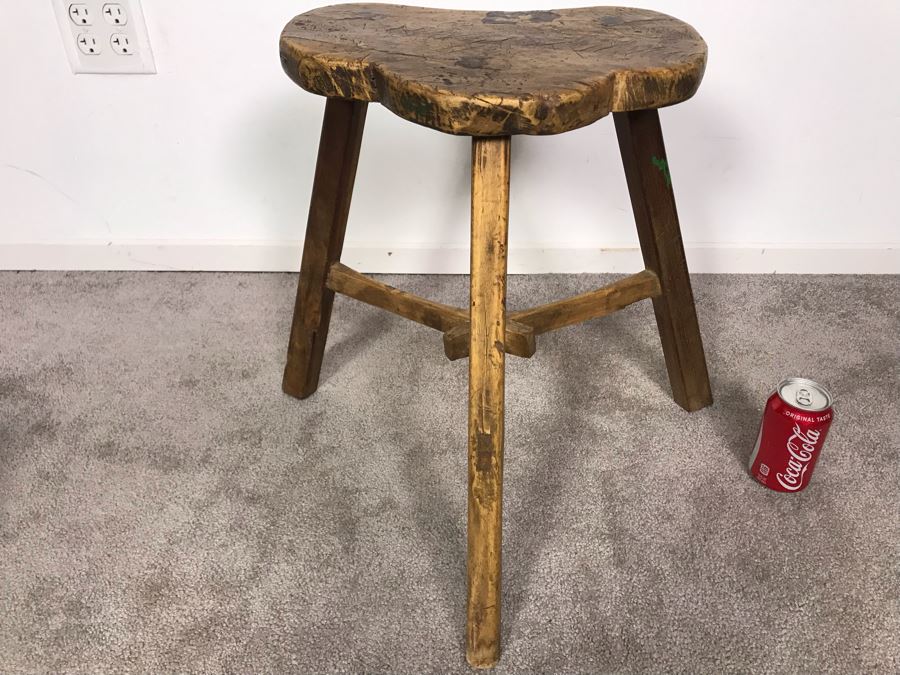 Large Vintage 3-Legged Stool 19H [Photo 4]
